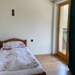 Semesterbostad Maly Gazda - Caloroczne Duze O Powierzchni 130m Z Sala Zabaw Dla Dzieci, Dla 12 Osob