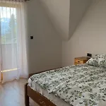 Maly Gazda - Caloroczne Duze O Powierzchni 130m Z Sala Zabaw Dla Dzieci, Dla 12 Osob * Gliczarow Gorny