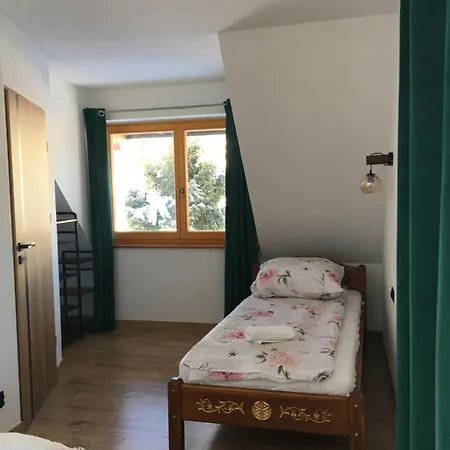 Maly Gazda - Caloroczne Duze O Powierzchni 130m Z Sala Zabaw Dla Dzieci, Dla 12 Osob Gliczarow Gorny