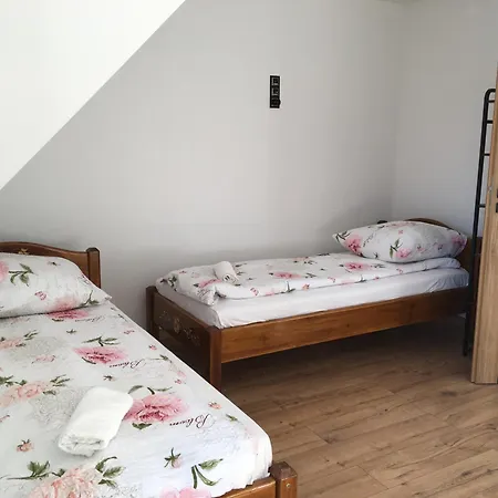 Maly Gazda - Caloroczne Duze O Powierzchni 130m Z Sala Zabaw Dla Dzieci, Dla 12 Osob * Gliczarow Gorny